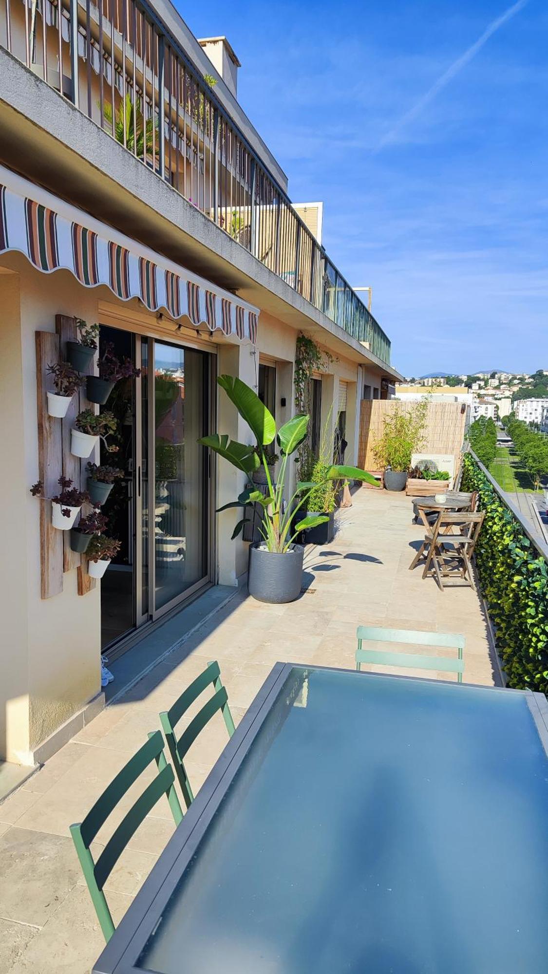 90m2, Climatise 3